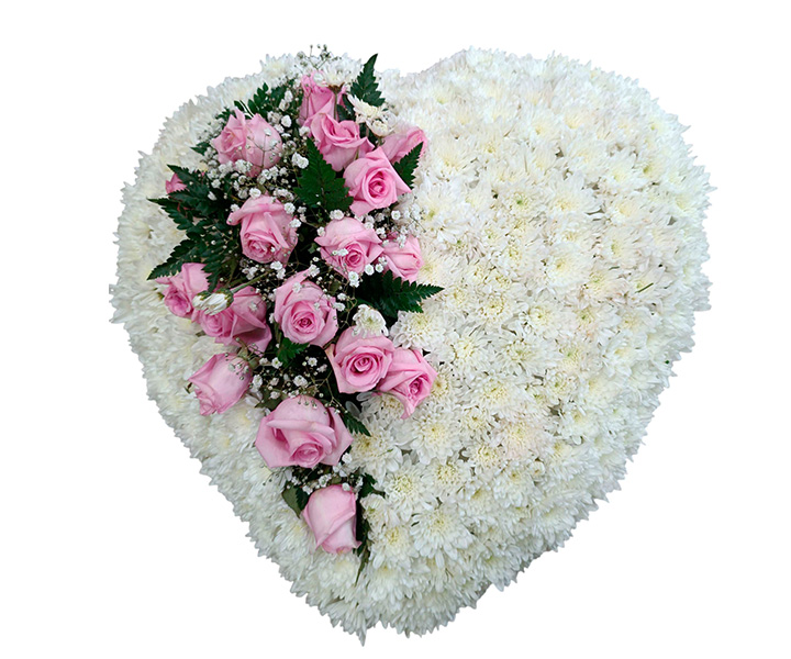 Arreglo floral para funerales y condolencias en forma de Corazón Ref. 22 - 228