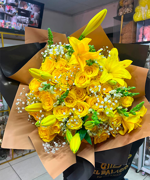 Ramo de flores amarillas ref. Esplendor dorado