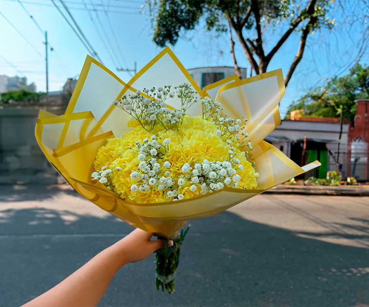 Ramo de flores amarillas ref. brillo amarillo - 340