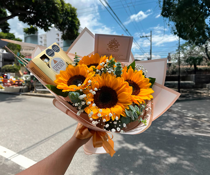 Ramo de girasoles para el dia de la madre ref. Luz y Dulzura de Mamá - 301