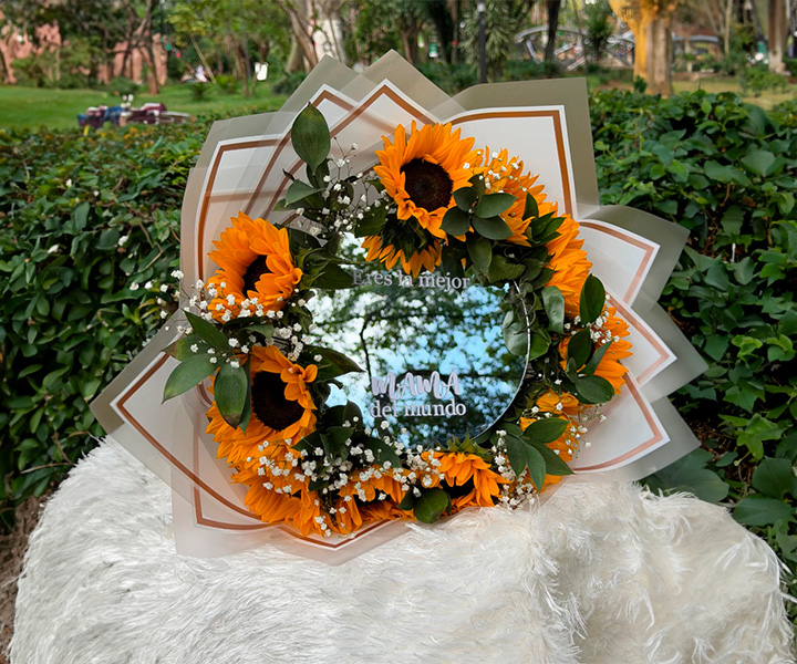 Ramo de flores ref. reflejo de mamá - 286