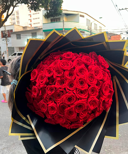 Ramo de flores para el dia de la madre ref. Amor inmenso de mamá