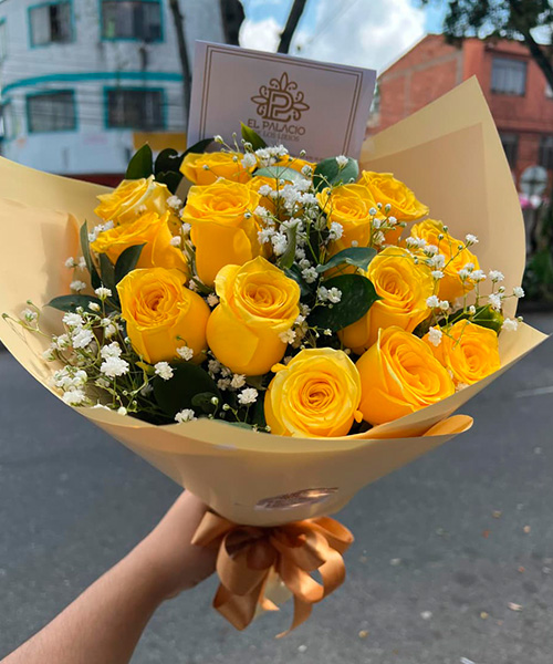 Ramo de flores para el dia de la madre ref. Sol radiante de mamá