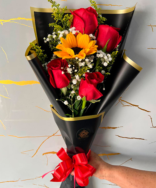 Ramo de flores para el dia de la madre ref. amor infinito de mamá