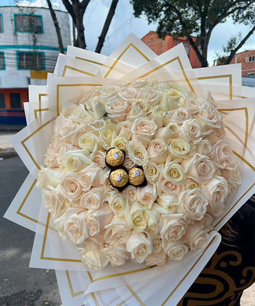 Ramo de flores para el dia de la madre ref. Inmensidad de amor