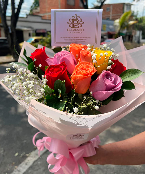 Ramo de flores para el dia de la madre ref. Arcoiris de amor