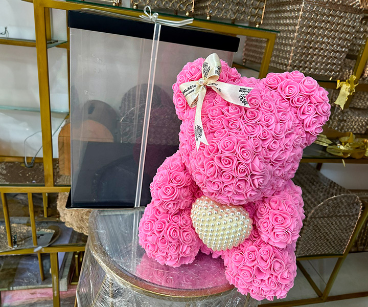Oso de flores teddy con corazón color rosado - 214